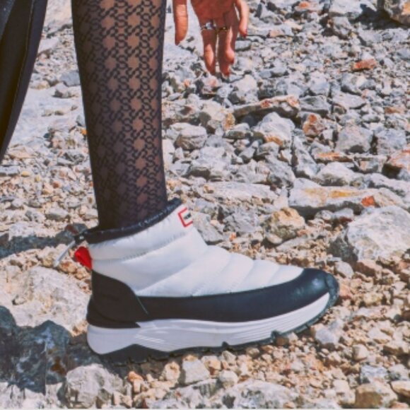 new HUNTER Waterproof Anne Snow Boots 259 6T3 - Picture 6 of 6